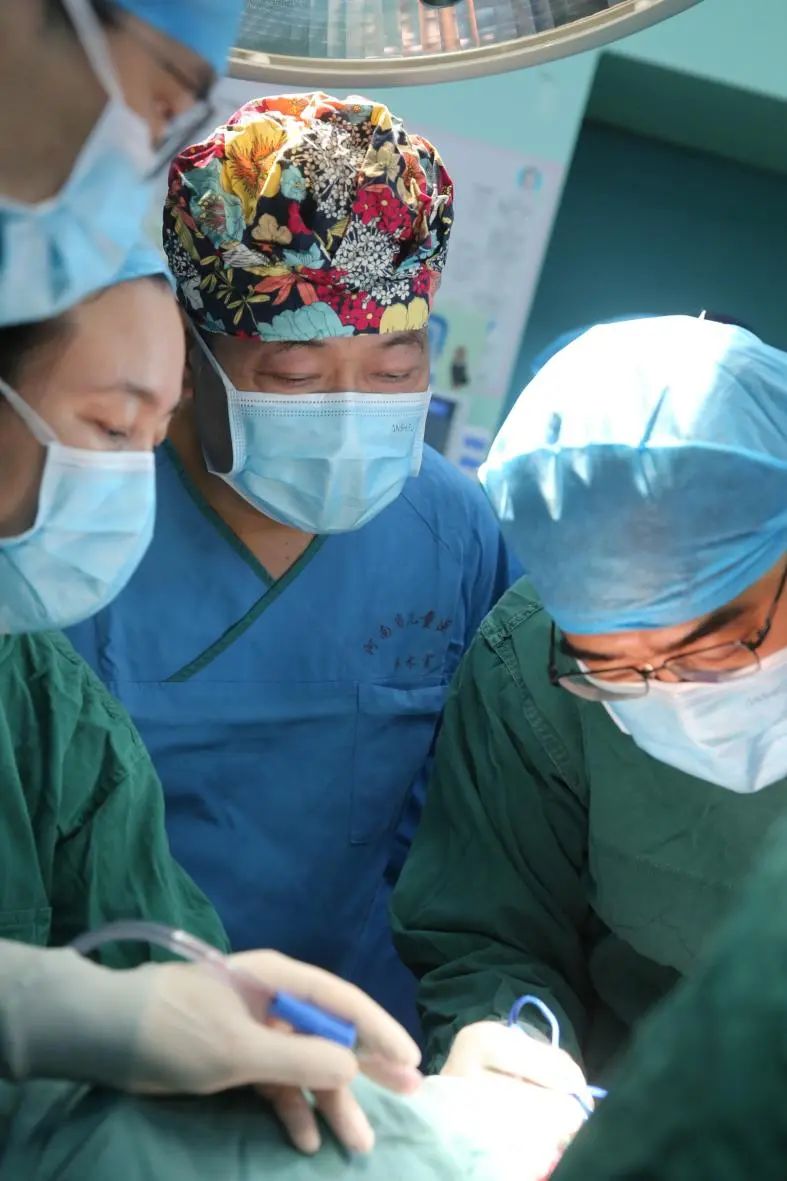 手術(shù)中.jpg